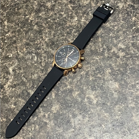 Men’s Fossil Watch w. Silicone Band - Picture 1 of 1